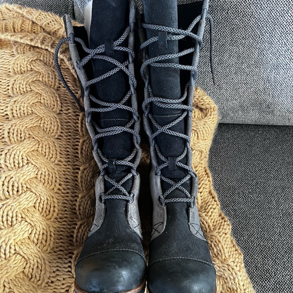 Sorel  - Cate the Great lace-up boots - Picture 3 of 6